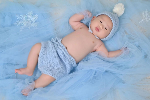 贵阳摸孕妇肚子沾喜气
